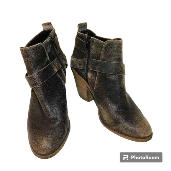 Kelsi Dagger Brooklyn Distressed Leather Ankle Boots Size 9M - Picture 1 of 15